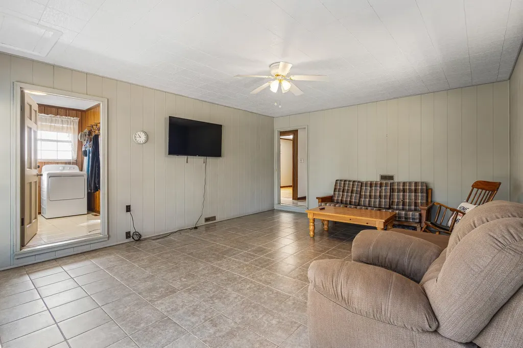 380 County Road 709 Riceville TN 37370
