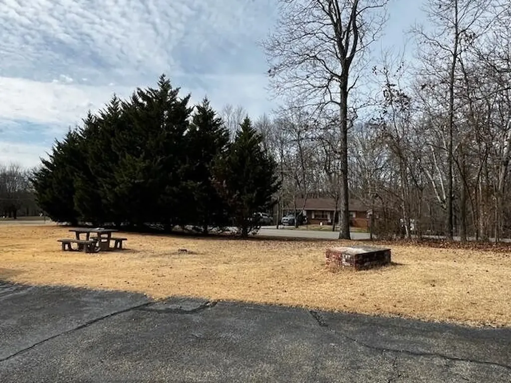 380 County Road 709 Riceville TN 37370
