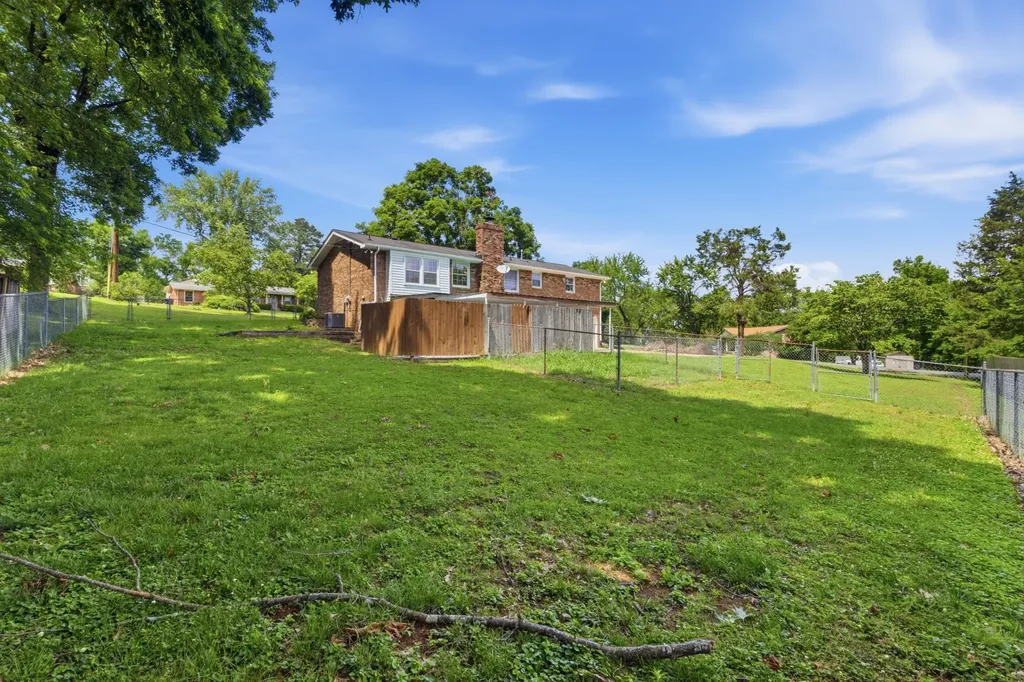 135 Gatone Drive Hendersonville TN 37075