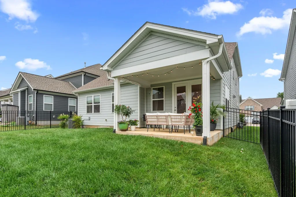 5032 Bridgemore Boulevard Murfreesboro TN 37129
