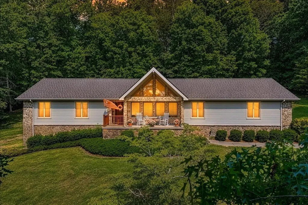 456 County Road 135 Riceville TN 37370