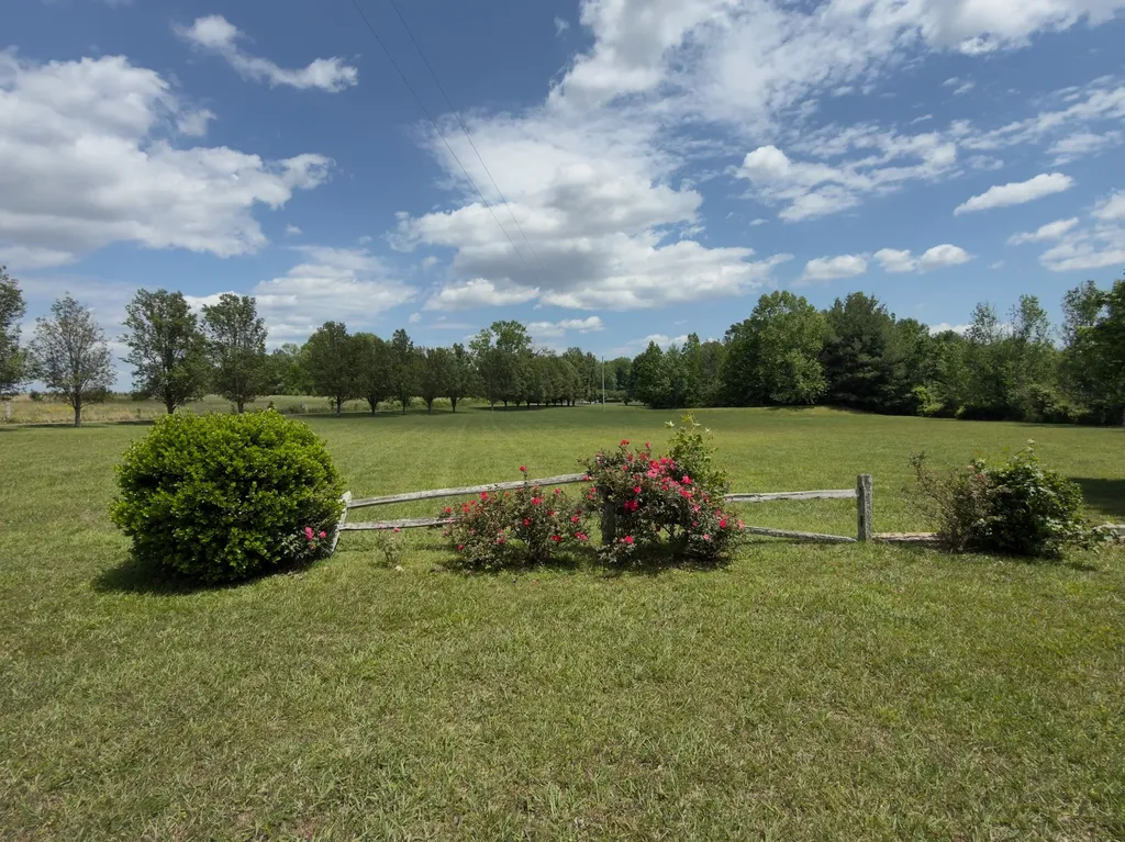 4929 Fountain Grove Road Morrison TN 37357