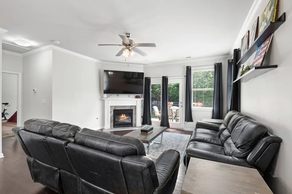 4063 Cannonsgate Lane Murfreesboro TN 37128
