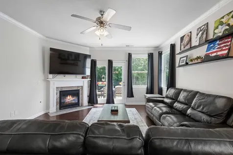 4063 Cannonsgate Lane Murfreesboro TN 37128