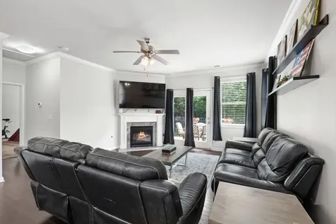 4063 Cannonsgate Lane Murfreesboro TN 37128