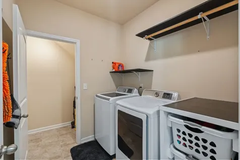 4063 Cannonsgate Lane Murfreesboro TN 37128
