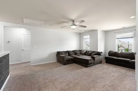 4063 Cannonsgate Lane Murfreesboro TN 37128