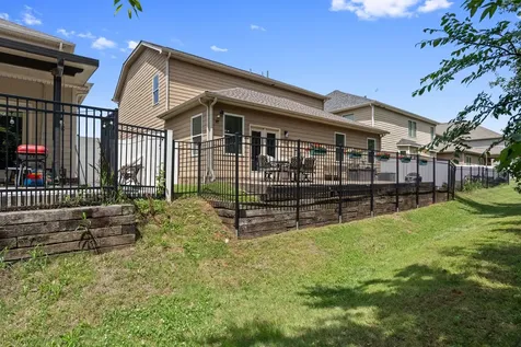 4063 Cannonsgate Lane Murfreesboro TN 37128