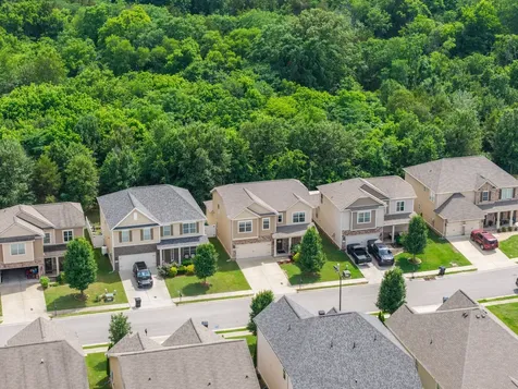 4063 Cannonsgate Lane Murfreesboro TN 37128