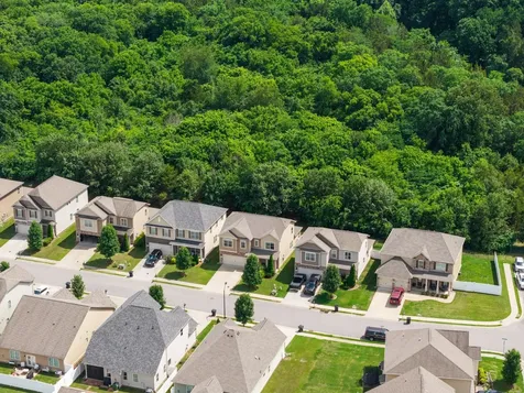 4063 Cannonsgate Lane Murfreesboro TN 37128