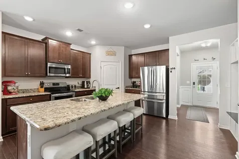 4063 Cannonsgate Lane Murfreesboro TN 37128