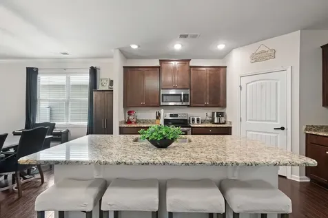4063 Cannonsgate Lane Murfreesboro TN 37128