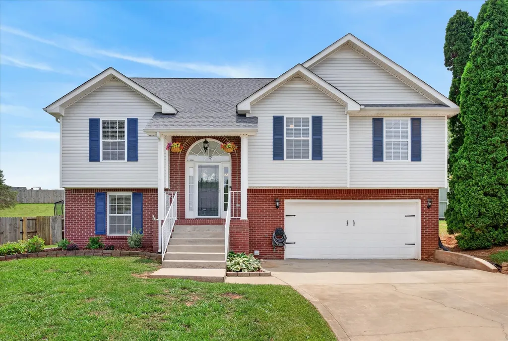 1356 Mountain Way Clarksville TN 37043