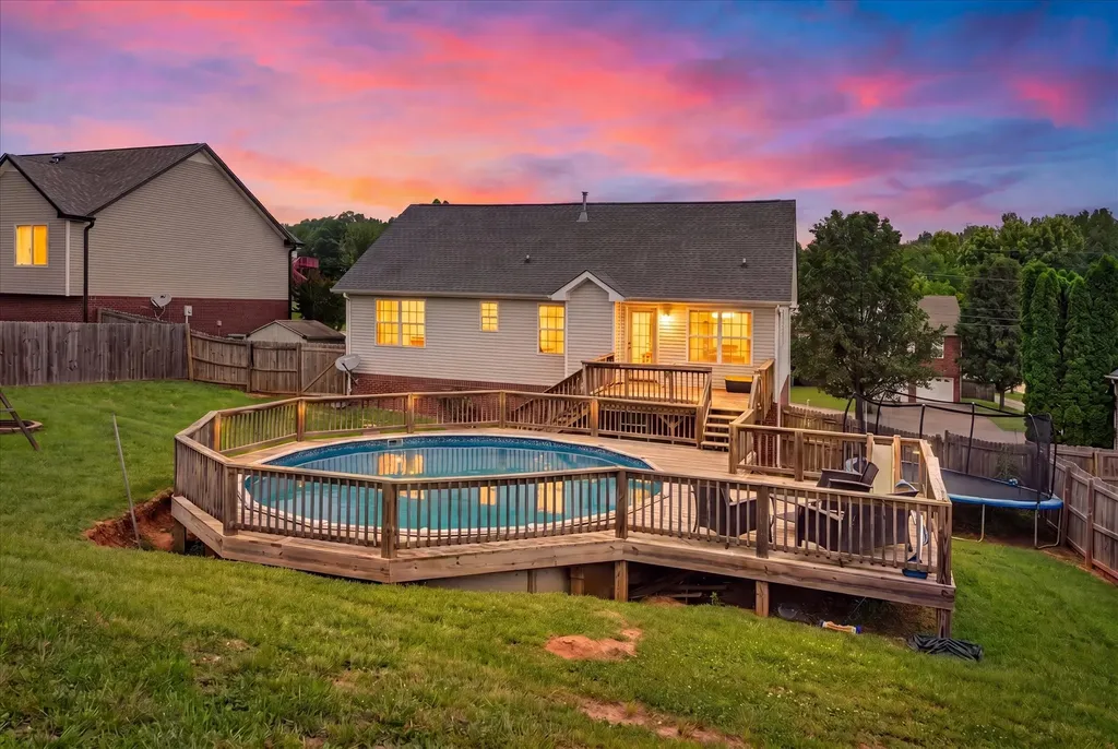 1356 Mountain Way Clarksville TN 37043