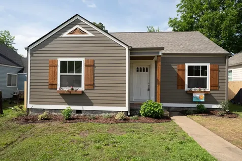 2202 Chamberlain Avenue Chattanooga TN 37404