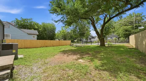 2202 Chamberlain Avenue Chattanooga TN 37404