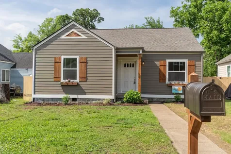 2202 Chamberlain Avenue Chattanooga TN 37404