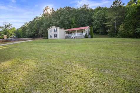 1197 Biter Road Cunningham TN 37052