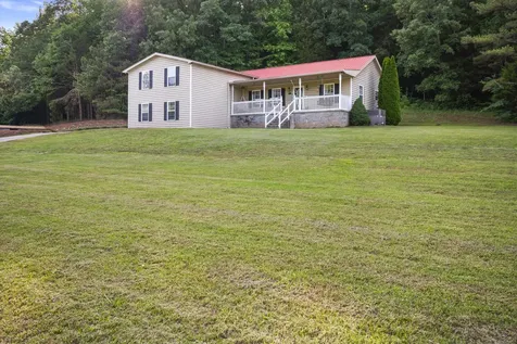 1197 Biter Road Cunningham TN 37052