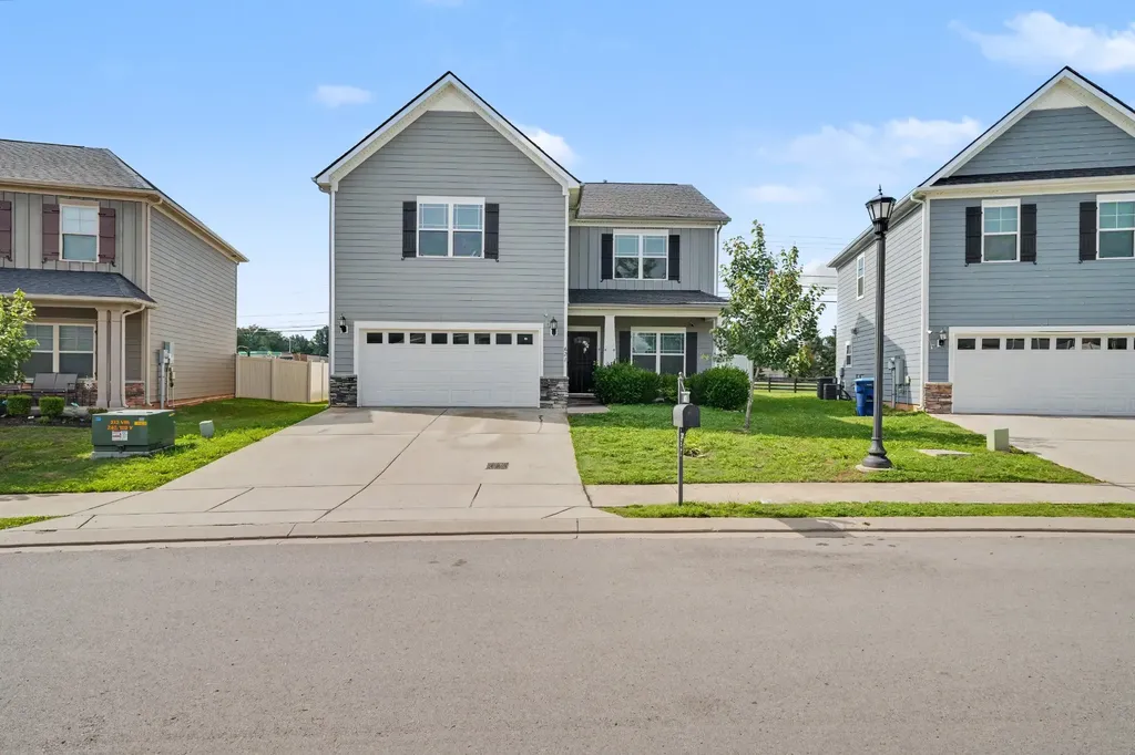 621 High Echelon Circle Smyrna TN 37167