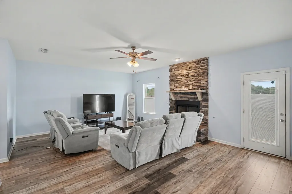 621 High Echelon Circle Smyrna TN 37167
