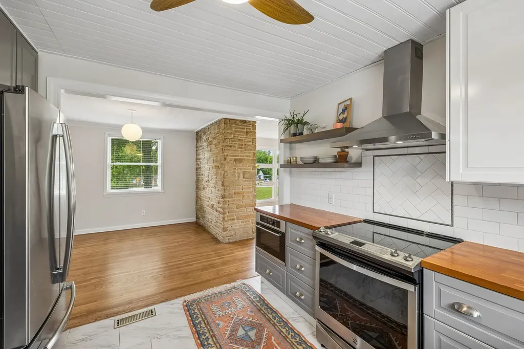 907 Joyce Lane Nashville TN 37216