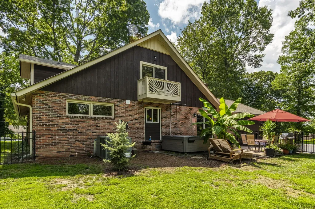 315 Raintree Drive Hendersonville TN 37075
