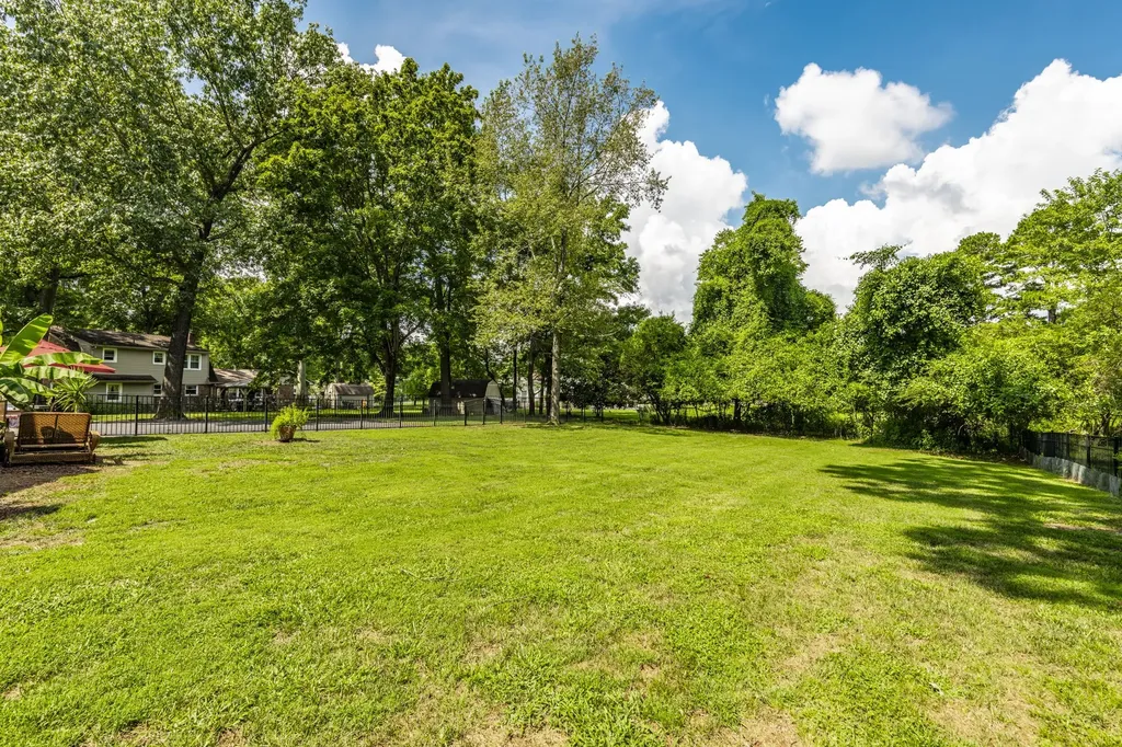 315 Raintree Drive Hendersonville TN 37075