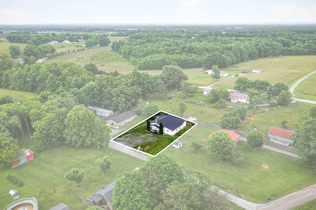 150 Tabernacle Road Smithville TN 37166