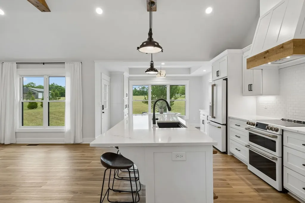 1930 Rock Springs Road Columbia TN 38401