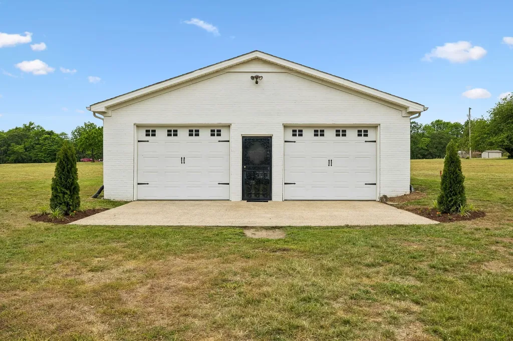 1930 Rock Springs Road Columbia TN 38401