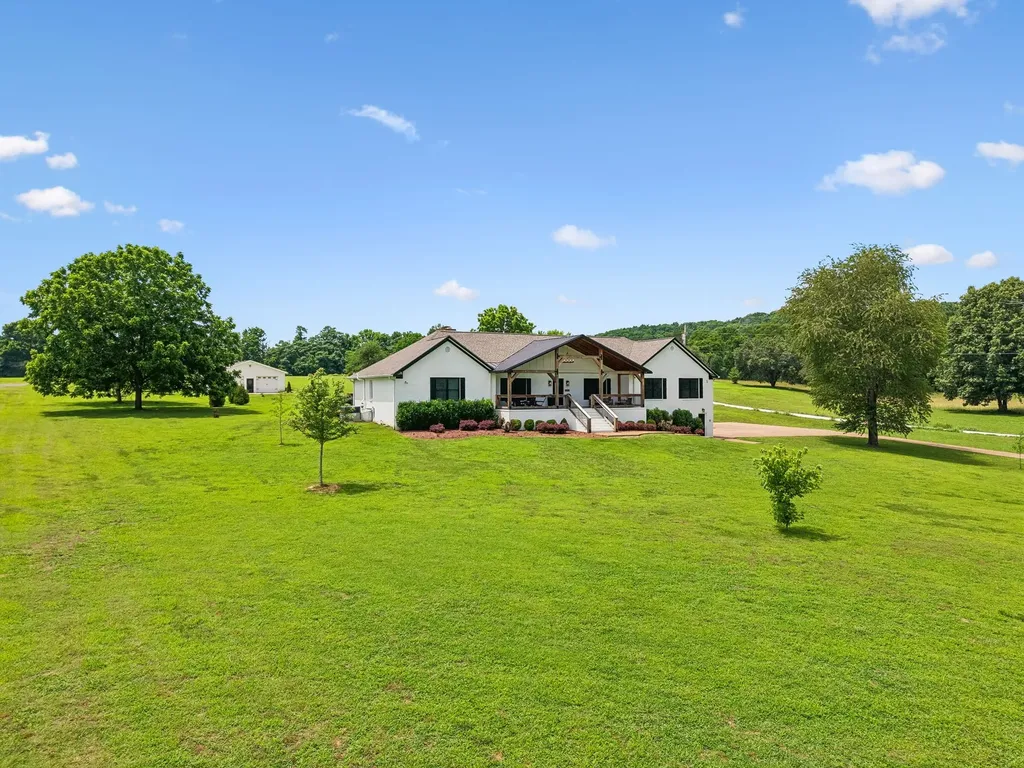 1930 Rock Springs Road Columbia TN 38401