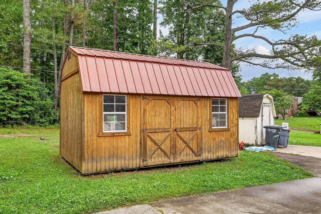 8 Sharpes Hollow Road Fayetteville TN 37334