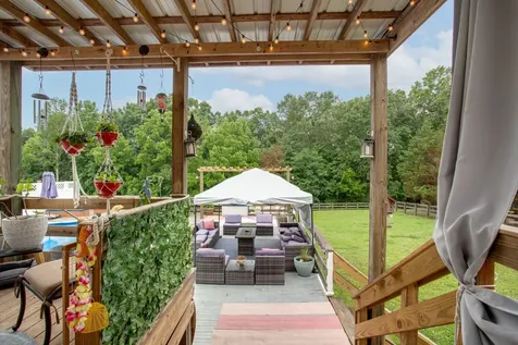 2233 Fall River Road Leoma TN 38468