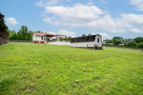 2233 Fall River Road Leoma TN 38468