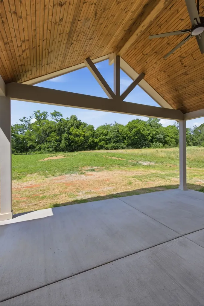 1526 Frye Road Columbia TN 38401