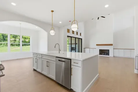 1526 Frye Road Columbia TN 38401