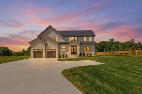 1526 Frye Road Columbia TN 38401