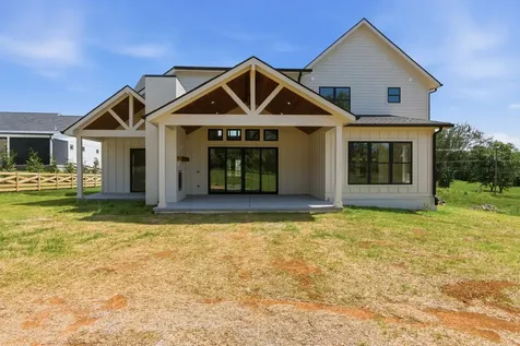 1526 Frye Road Columbia TN 38401