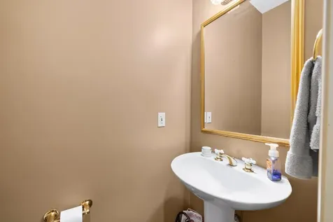 108 Hicks Road Nashville TN 37221