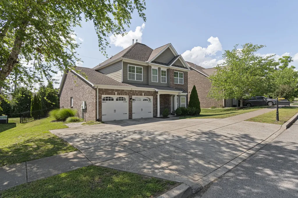 2557 Westerham Way Thompsons Station TN 37179