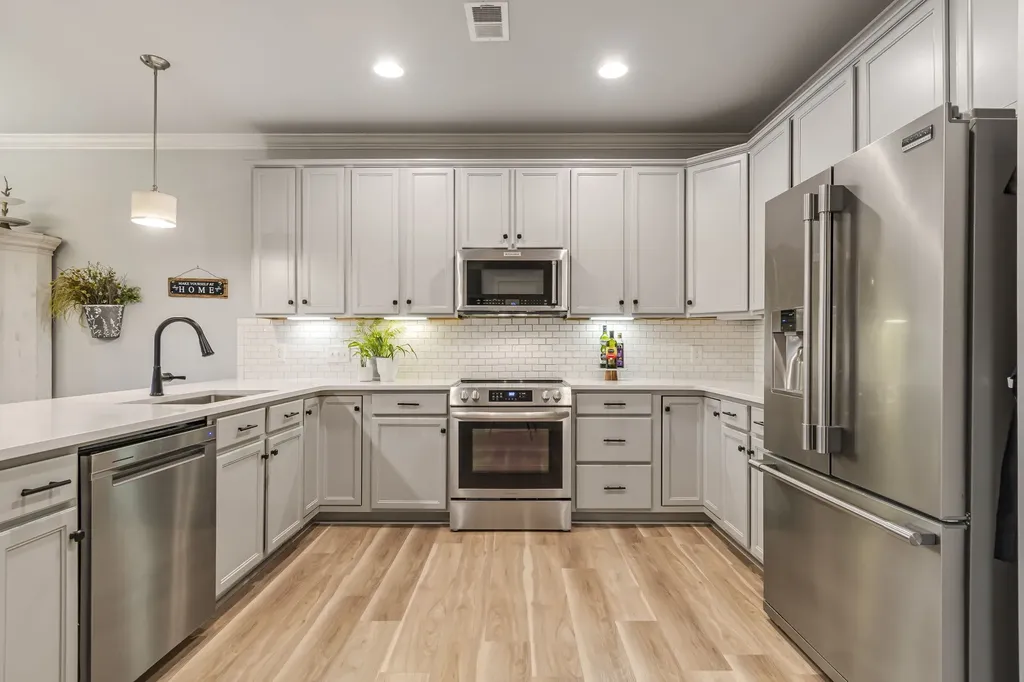 2557 Westerham Way Thompsons Station TN 37179