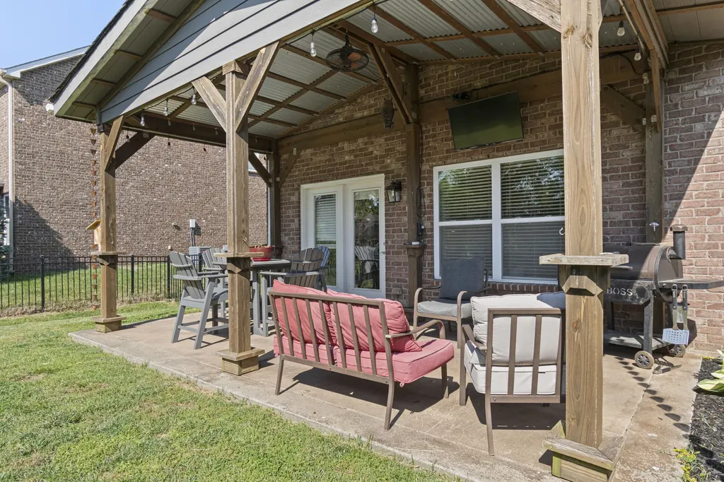 2557 Westerham Way Thompsons Station TN 37179