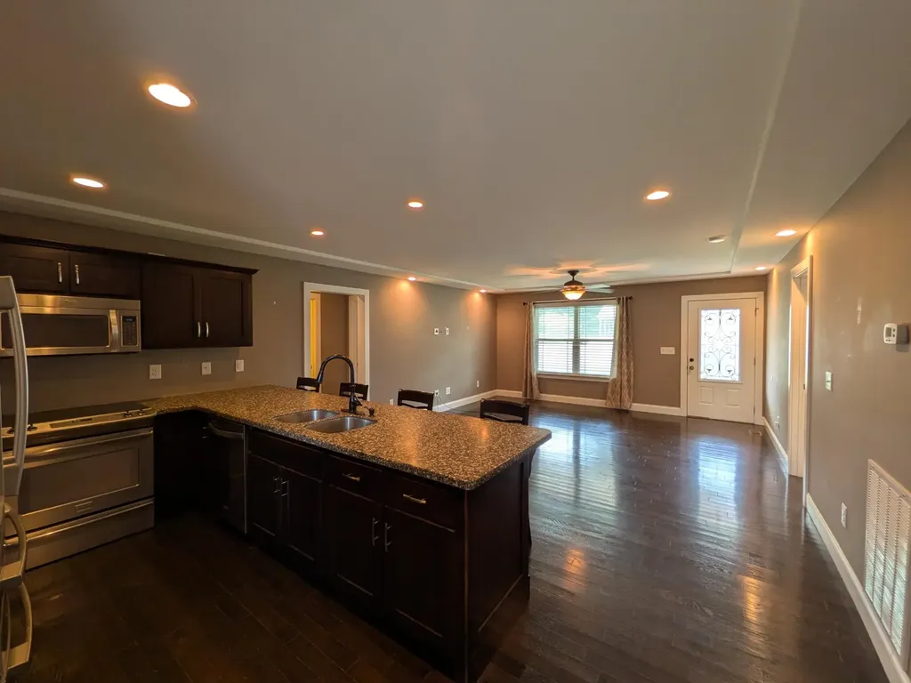 181 Mountain Breeze Avenue Dayton TN 37321