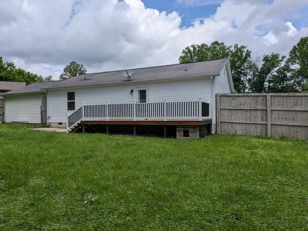 181 Mountain Breeze Avenue Dayton TN 37321