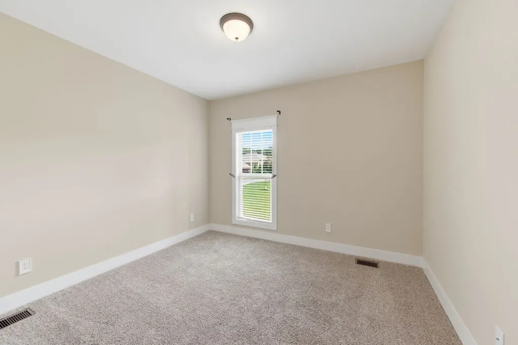 2065 Stratford Lane Greenbrier TN 37073