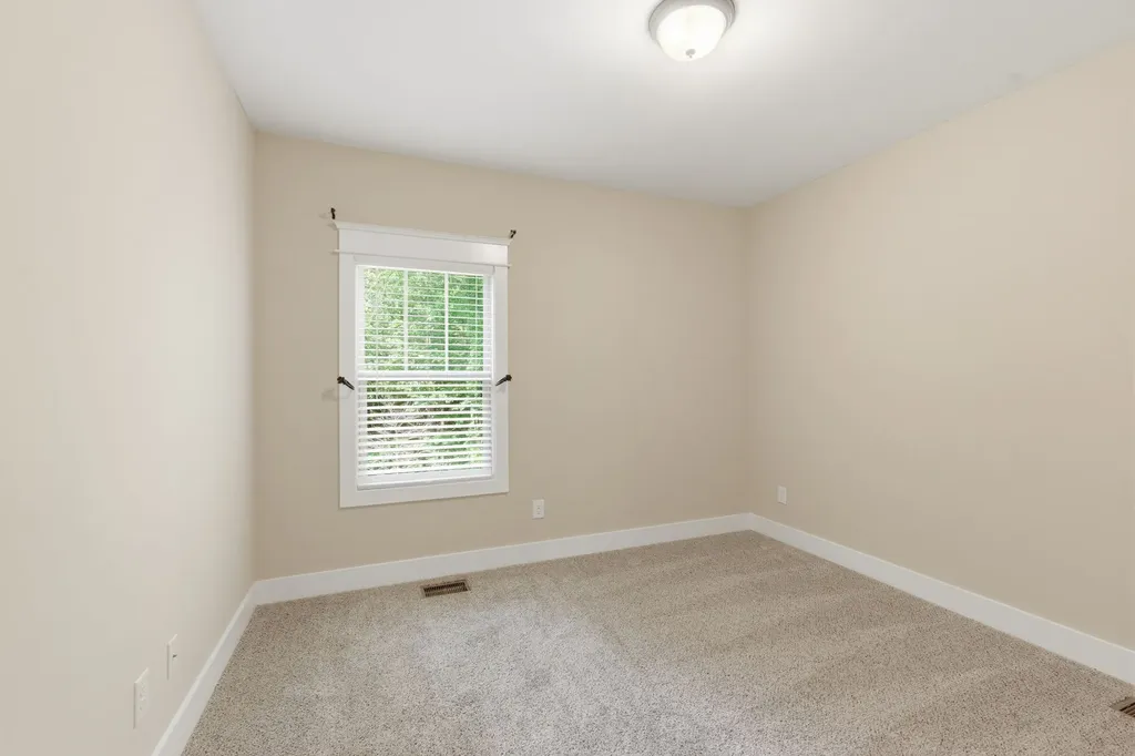2065 Stratford Lane Greenbrier TN 37073
