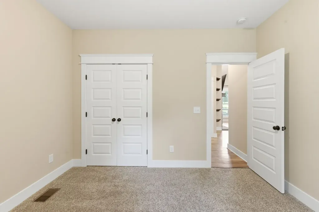 2065 Stratford Lane Greenbrier TN 37073