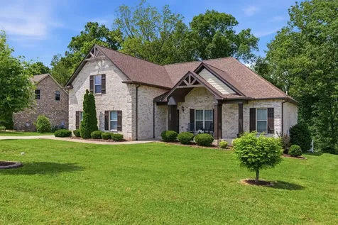 2065 Stratford Lane Greenbrier TN 37073