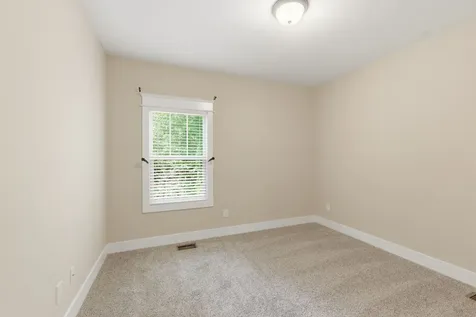 2065 Stratford Lane Greenbrier TN 37073